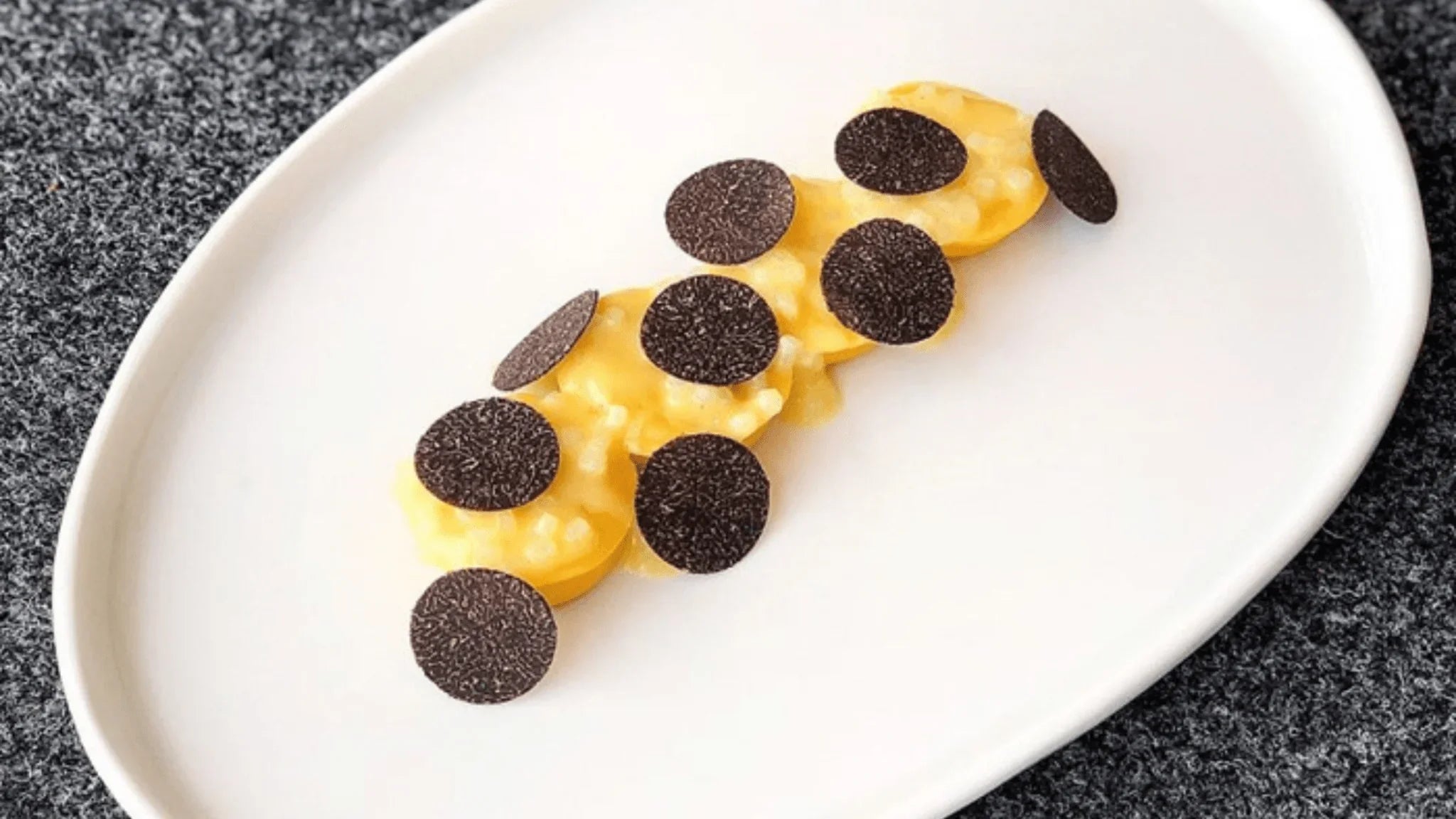 How to Cook with Truffles: A Gourmet Guide to Using This Culinary Treasure - Aroma Truffle