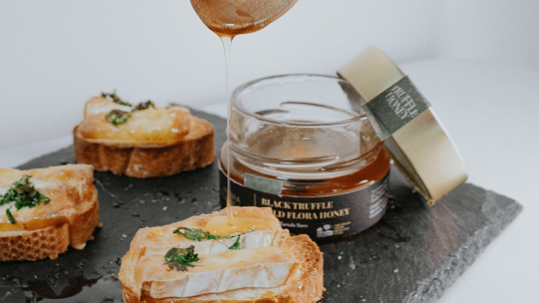 What Is Truffle Honey and How to Use It: A Gourmet Guide - Aroma Truffle